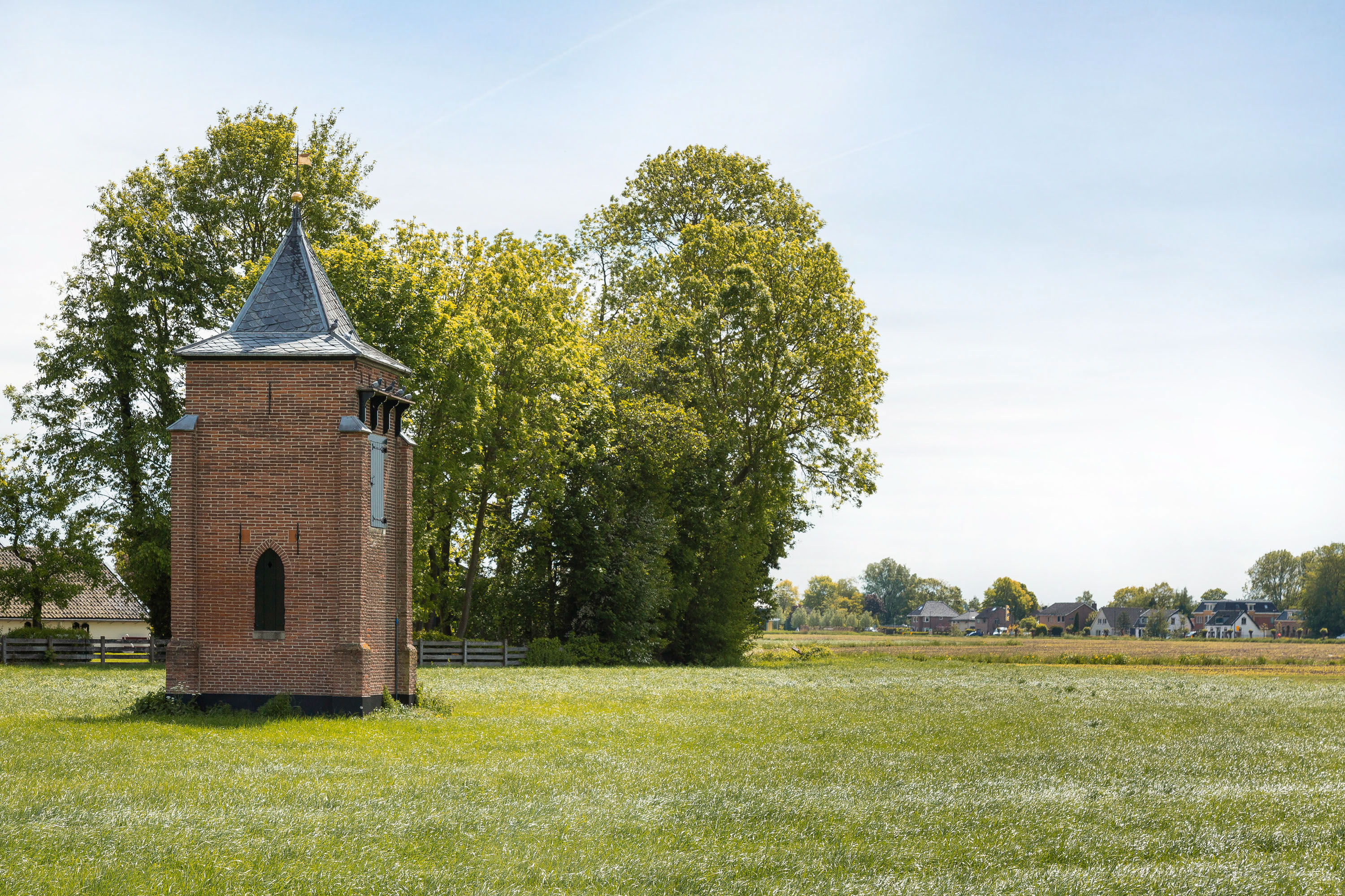 Torentje bij Kasteel Huize Harmelen.jpg
